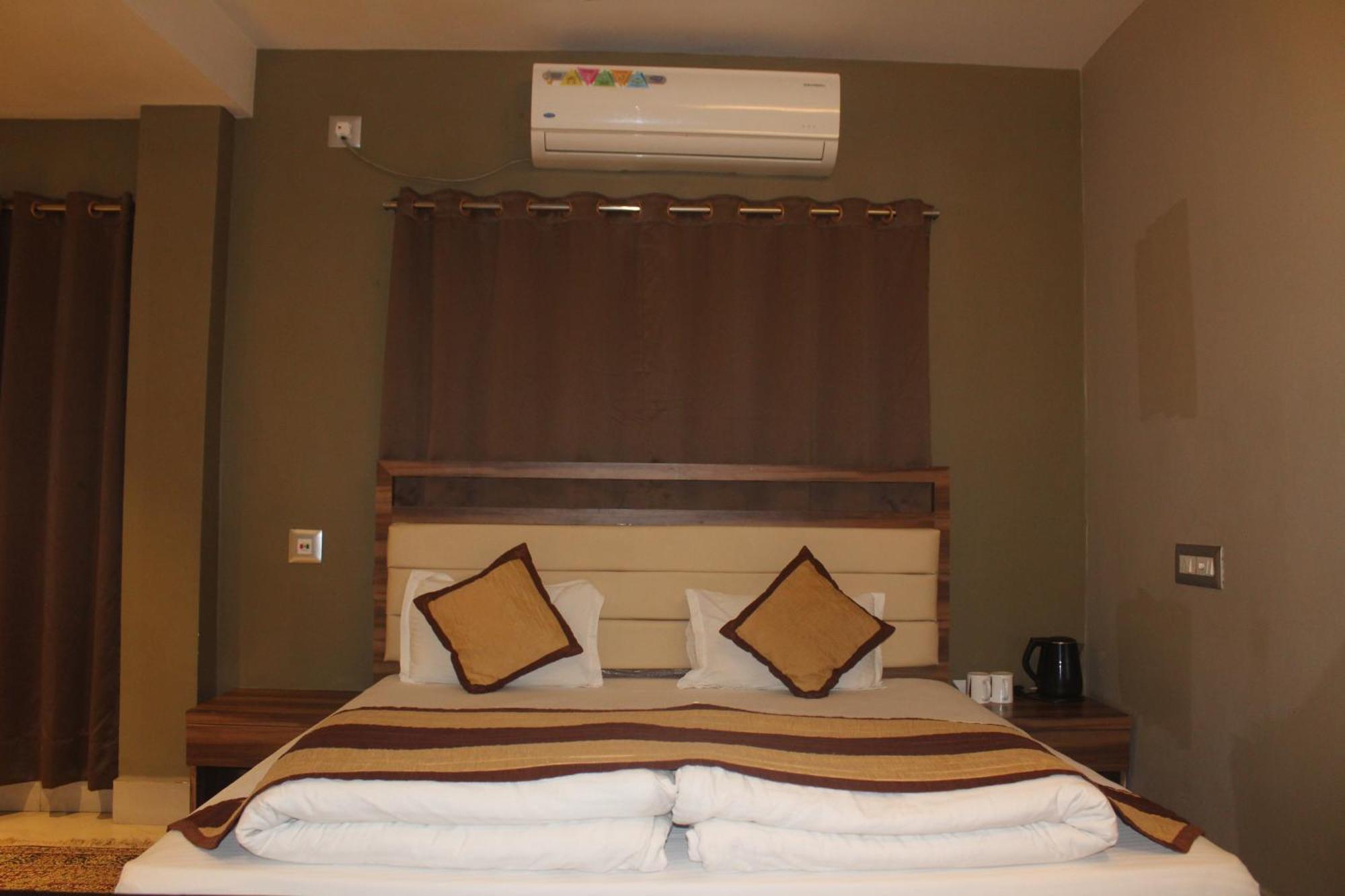 Hotel Oishi Plaza Mukutmanipur Экстерьер фото