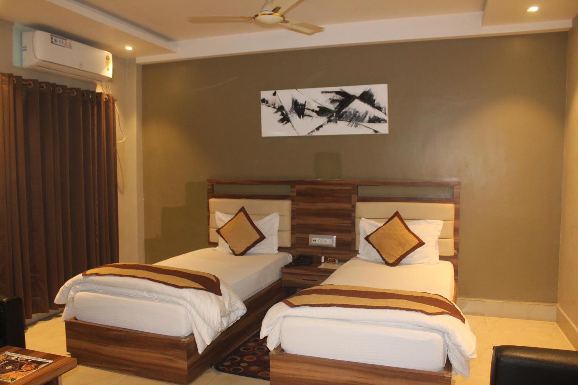 Hotel Oishi Plaza Mukutmanipur Экстерьер фото
